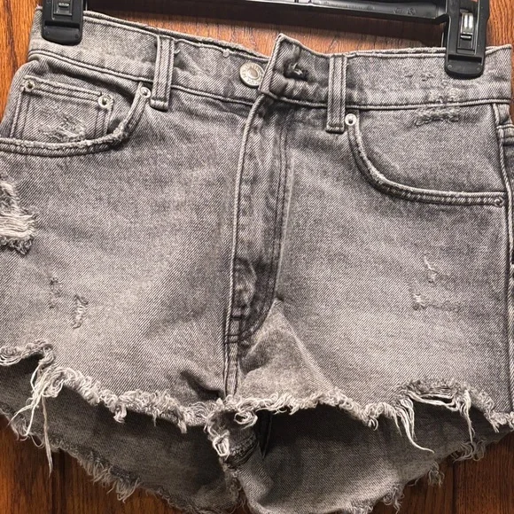 Zara Light Charcoal Denim Shorts with pockets - size 0 - Picture 2 of 11